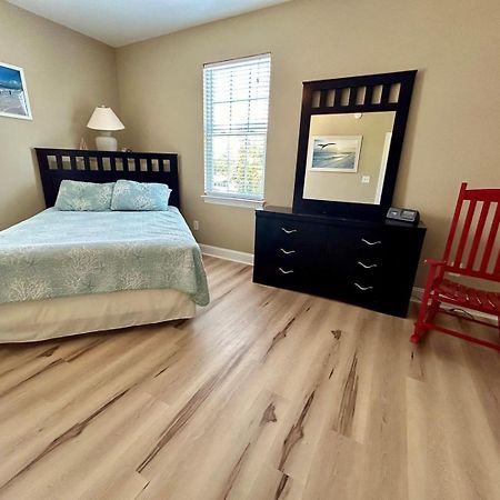 Blue Dolphin Home Миртъл Бийч Екстериор снимка